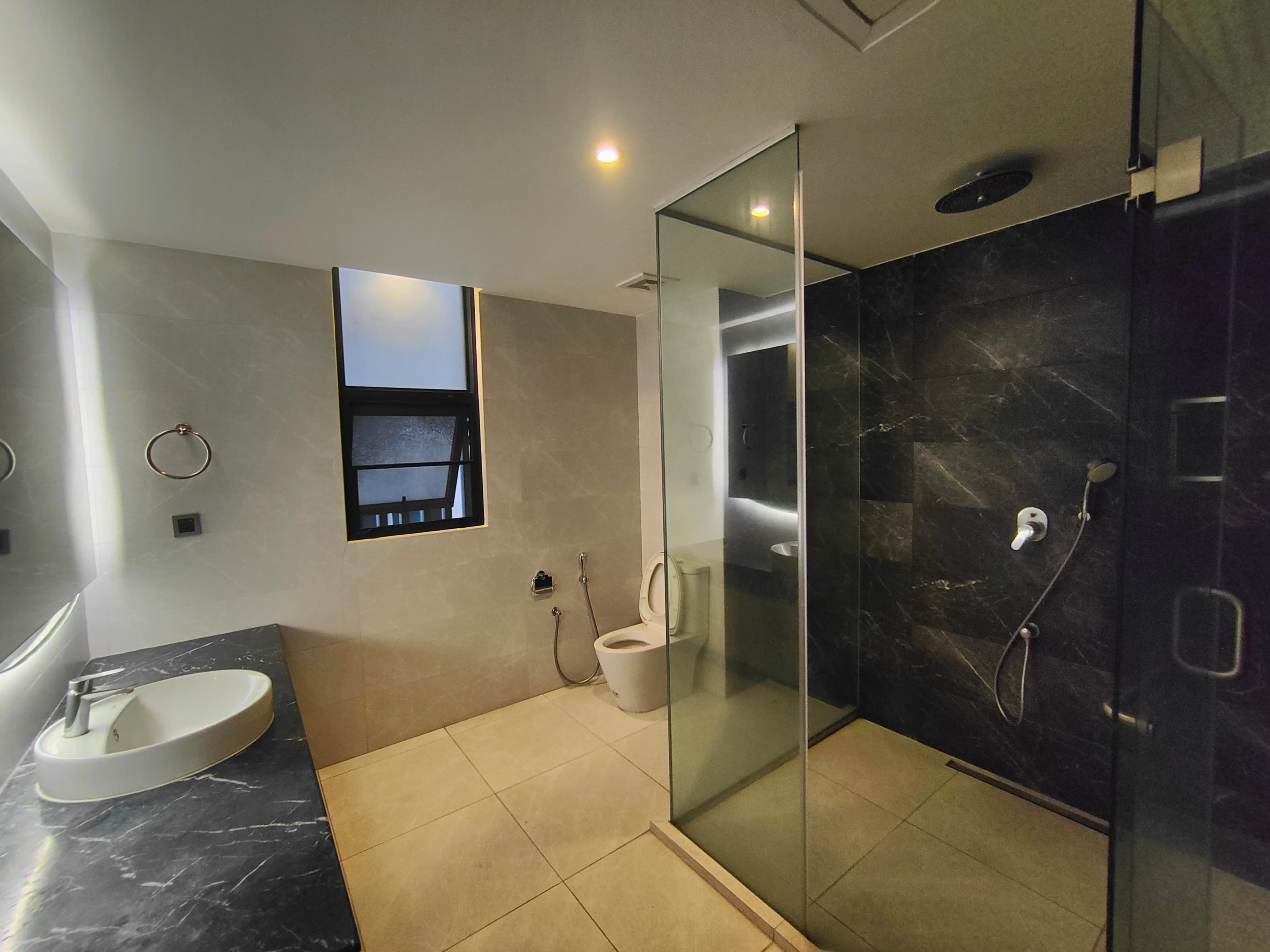Luxury 8,875 Sq Ft Single-Unit Residence for Rent in North Gulshan.