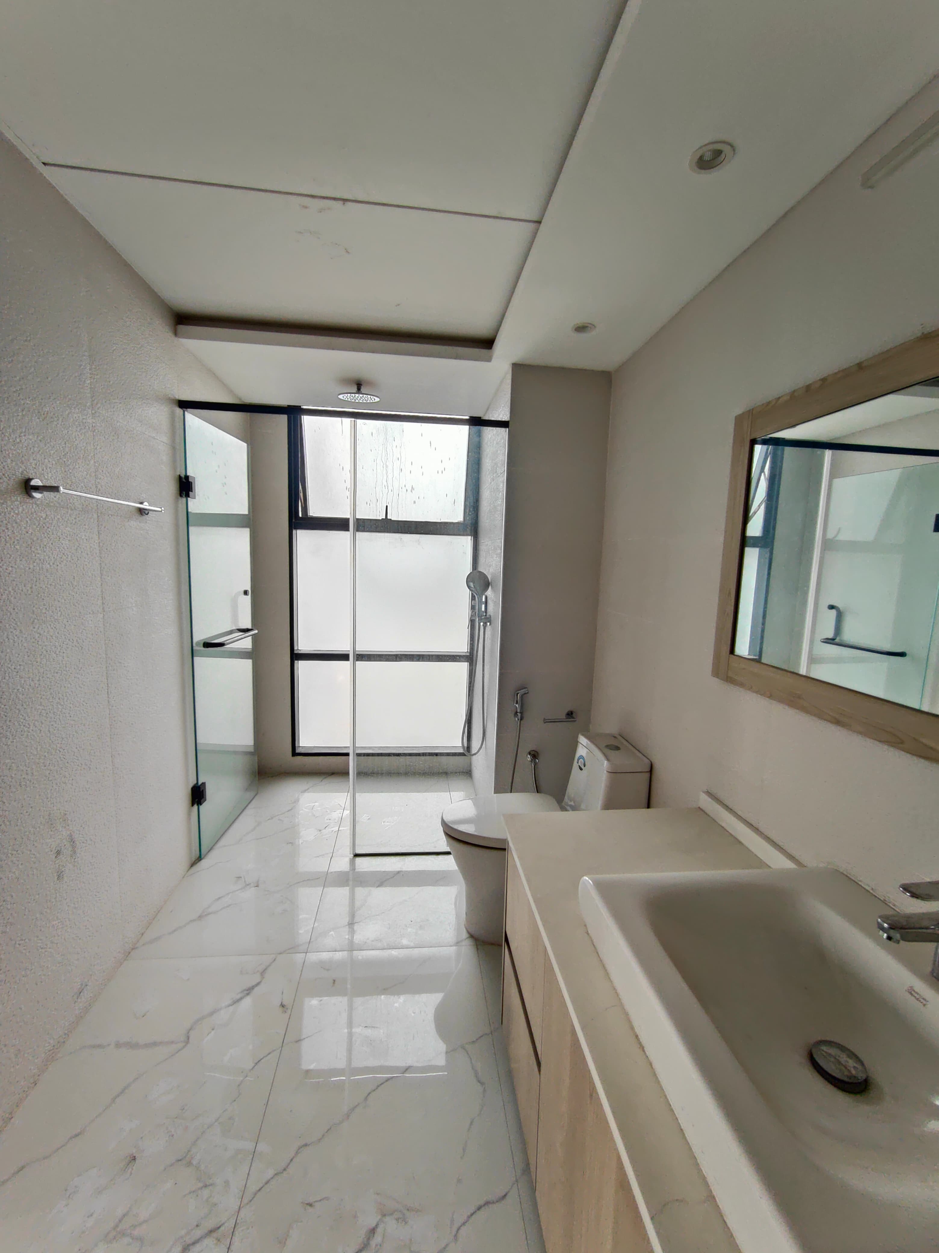 Luxurious 4,600 Sq Ft Modern Apartment for Rent in Gulshan 2