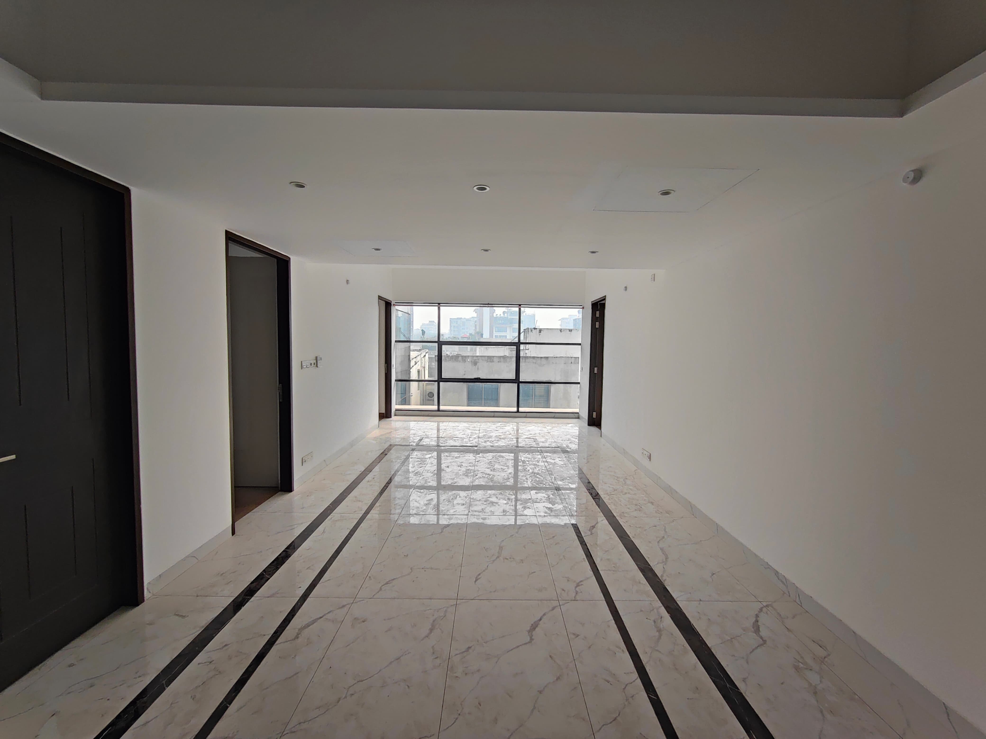 Luxurious 4,600 Sq Ft Modern Apartment for Rent in Gulshan 2