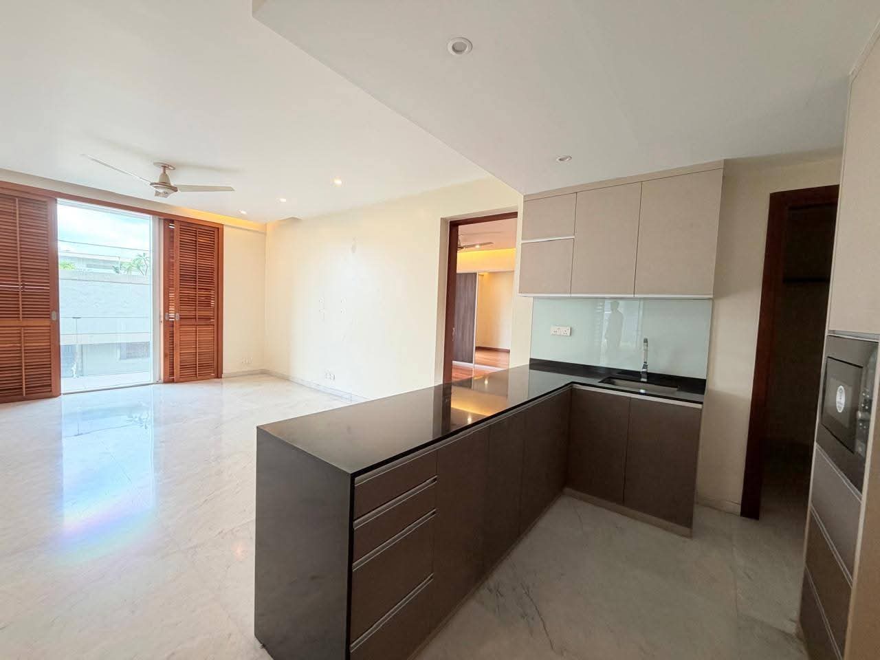 Elegant Semi Furnished Apartment in North Gulshan, Dhaka.