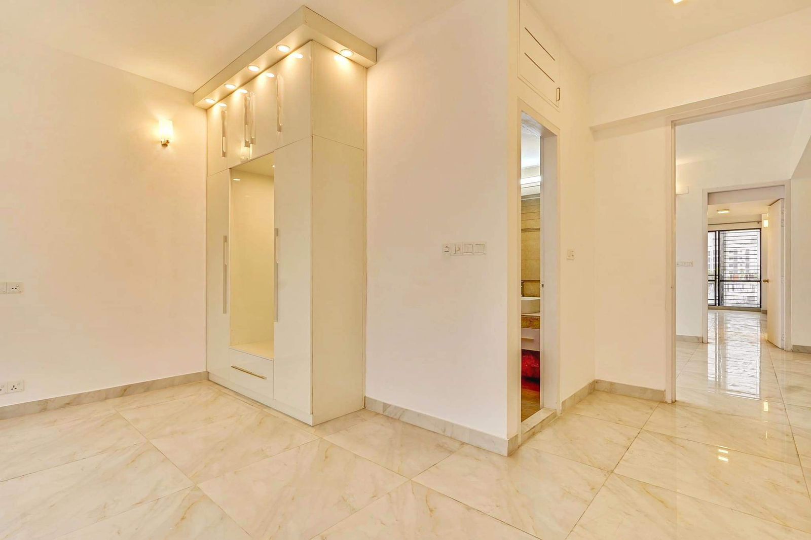 Exclusive Luxury Residence | 4-Bedroom Apartment in Gulshan 2