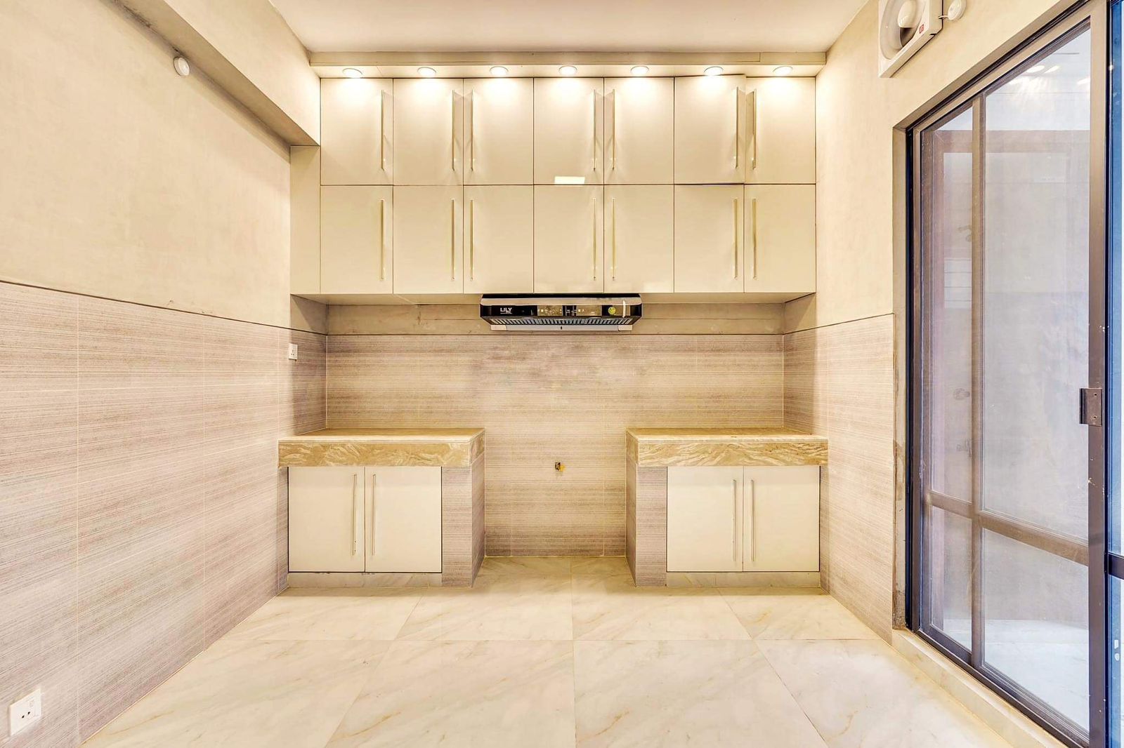 Exclusive Luxury Residence | 4-Bedroom Apartment in Gulshan 2
