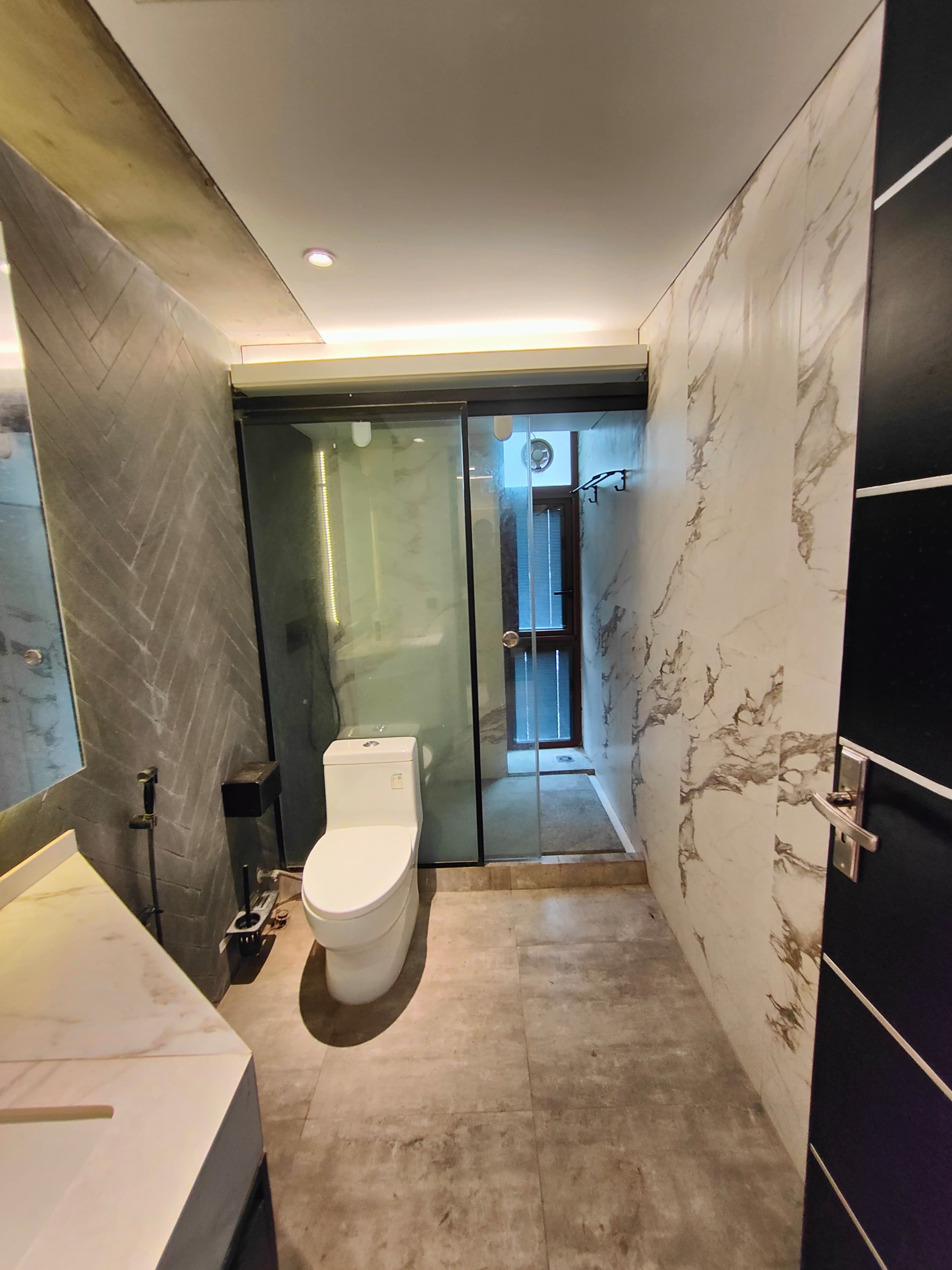 Luxurious 5,000 Sq Ft Semi-Furnished Modern Apartment for Rent in Gulshan North
