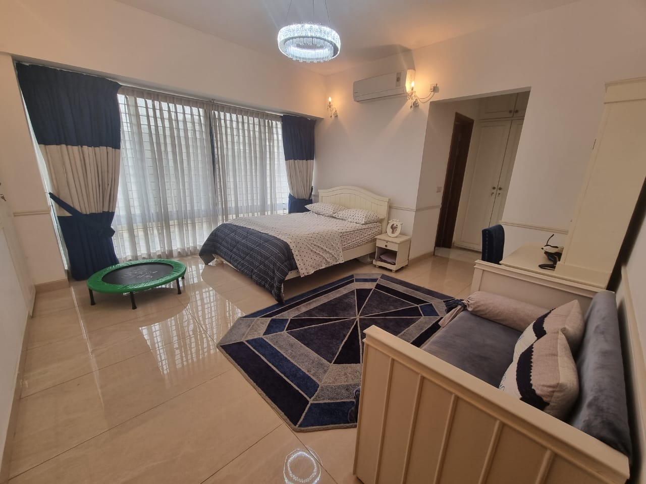 Luxurious 4,900 Sq Ft 4-Bedroom Apartment for Rent in Gulshan 2