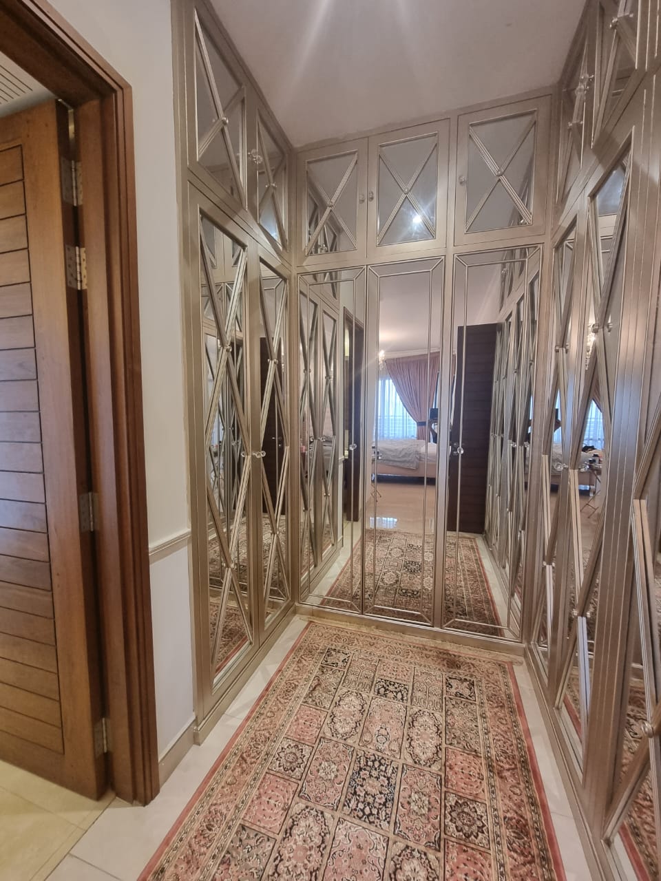 Luxurious 4,900 Sq Ft 4-Bedroom Apartment for Rent in Gulshan 2
